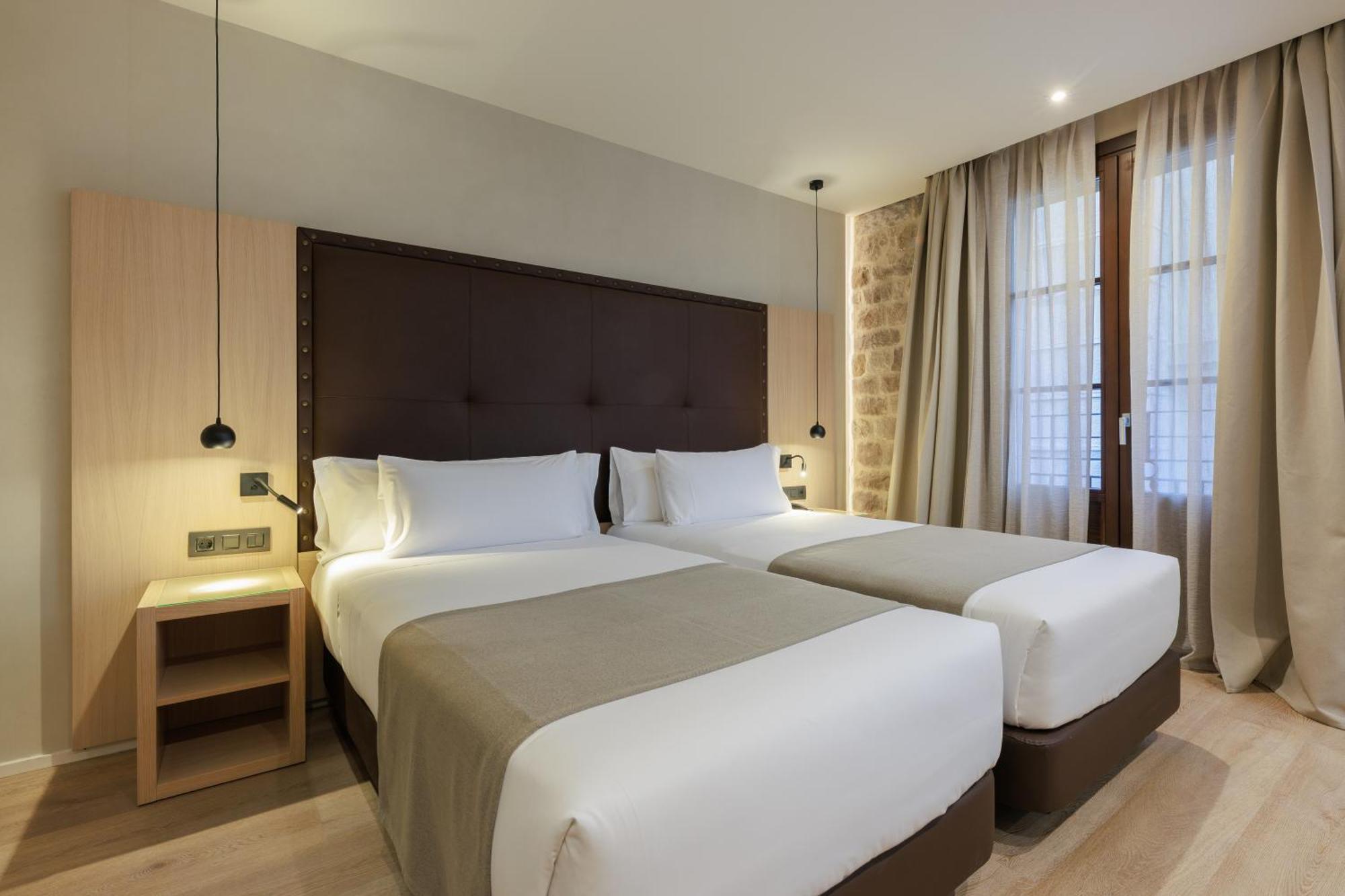 Gran Hotel Barcino Барселона Екстериор снимка